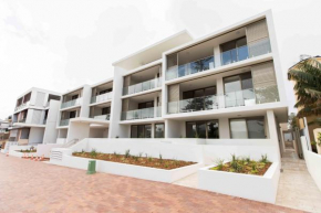  Bluewater Apartments  Киама